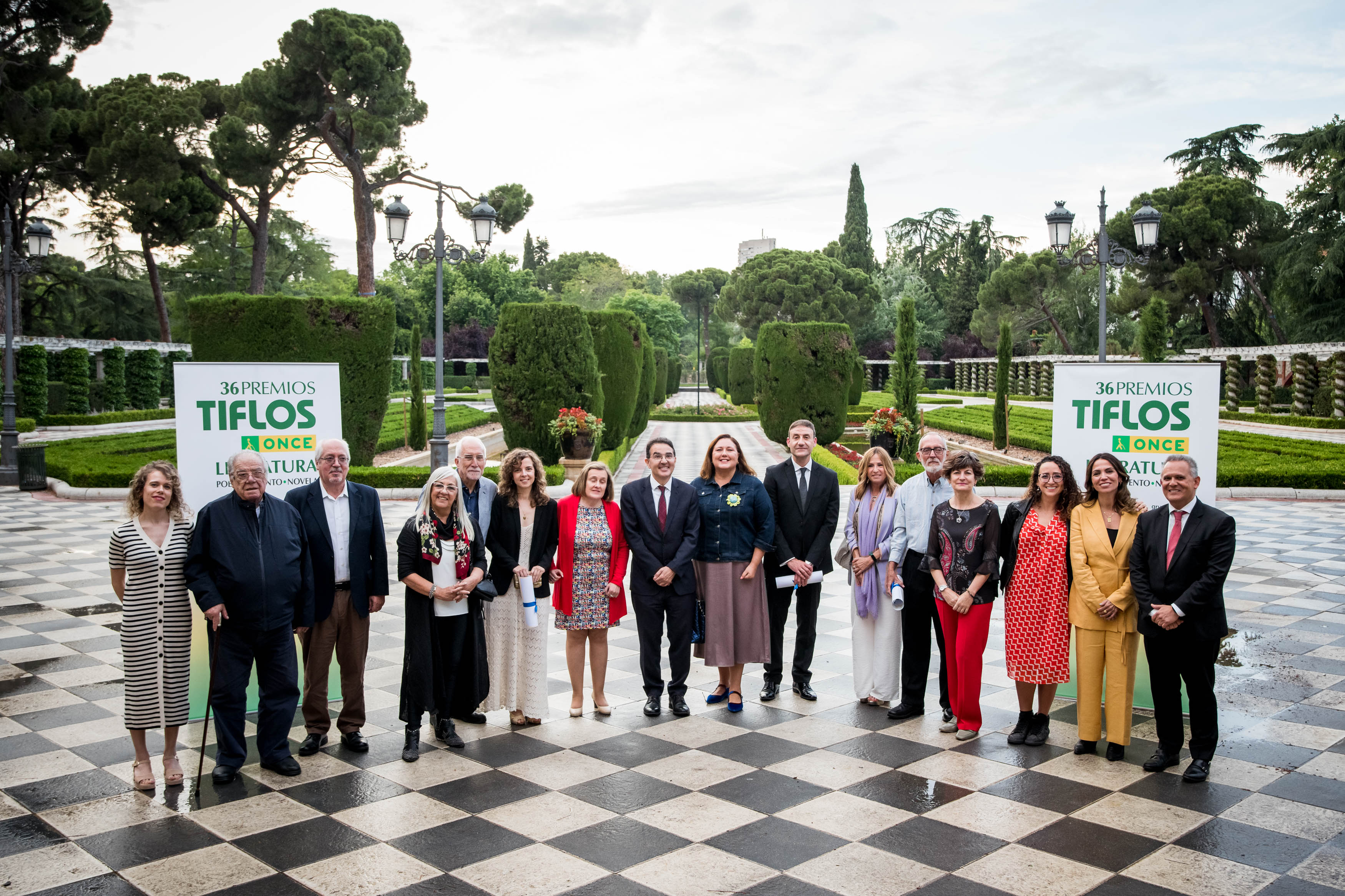 Jurado y ganadores de los Premios Tiflos de Literatura 