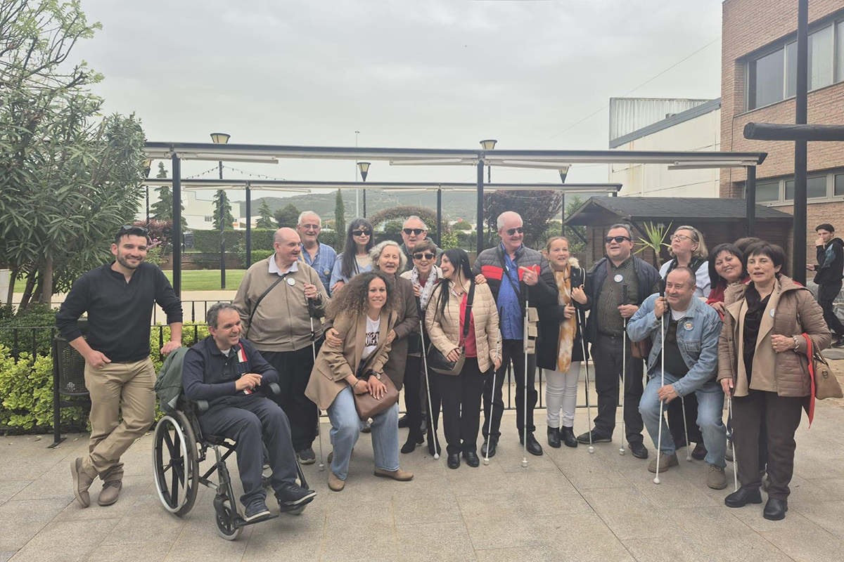 Miembros del club de lectura de la ONCE en Ciudad Real en el evento