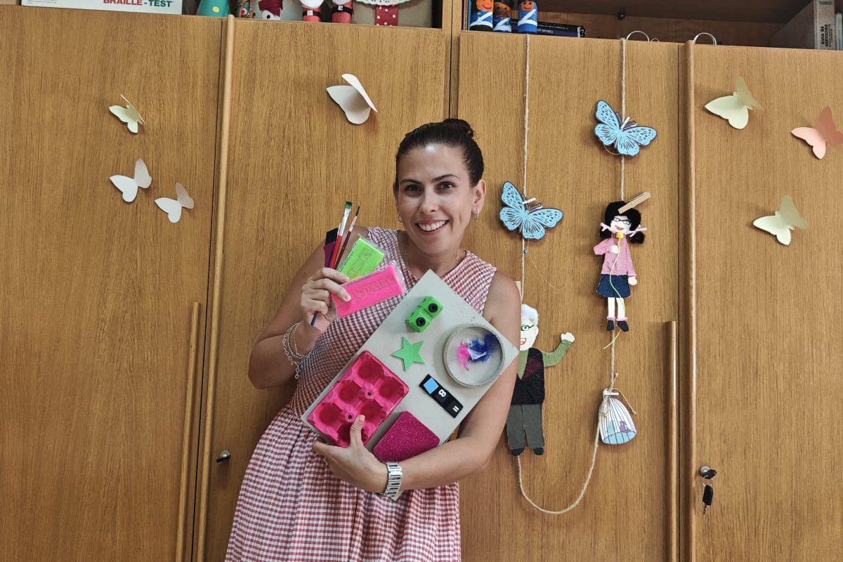 Alba Fernández con recursos educativos accesibles