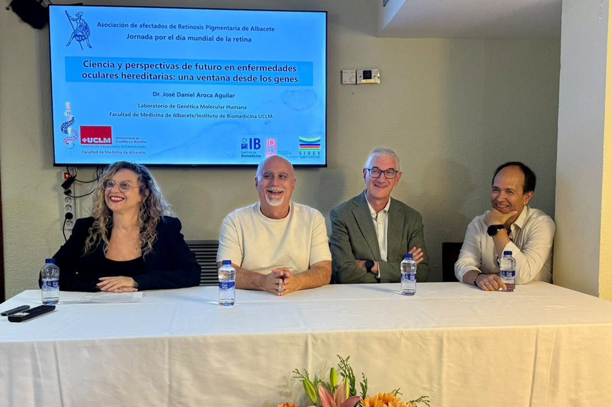Foto familia de la inauguración de la jornada