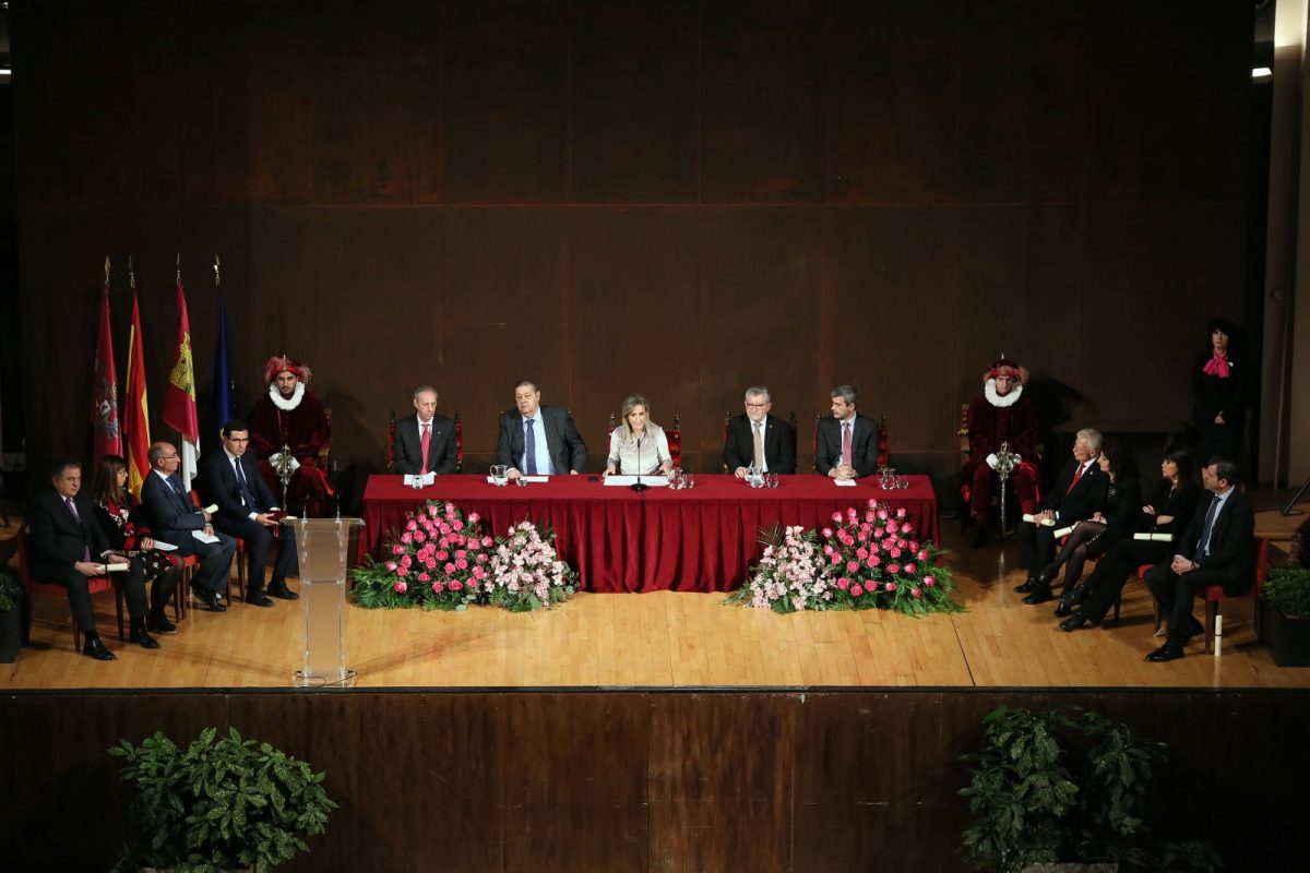 11_medallas_honores_toledo-1200x800.jpg