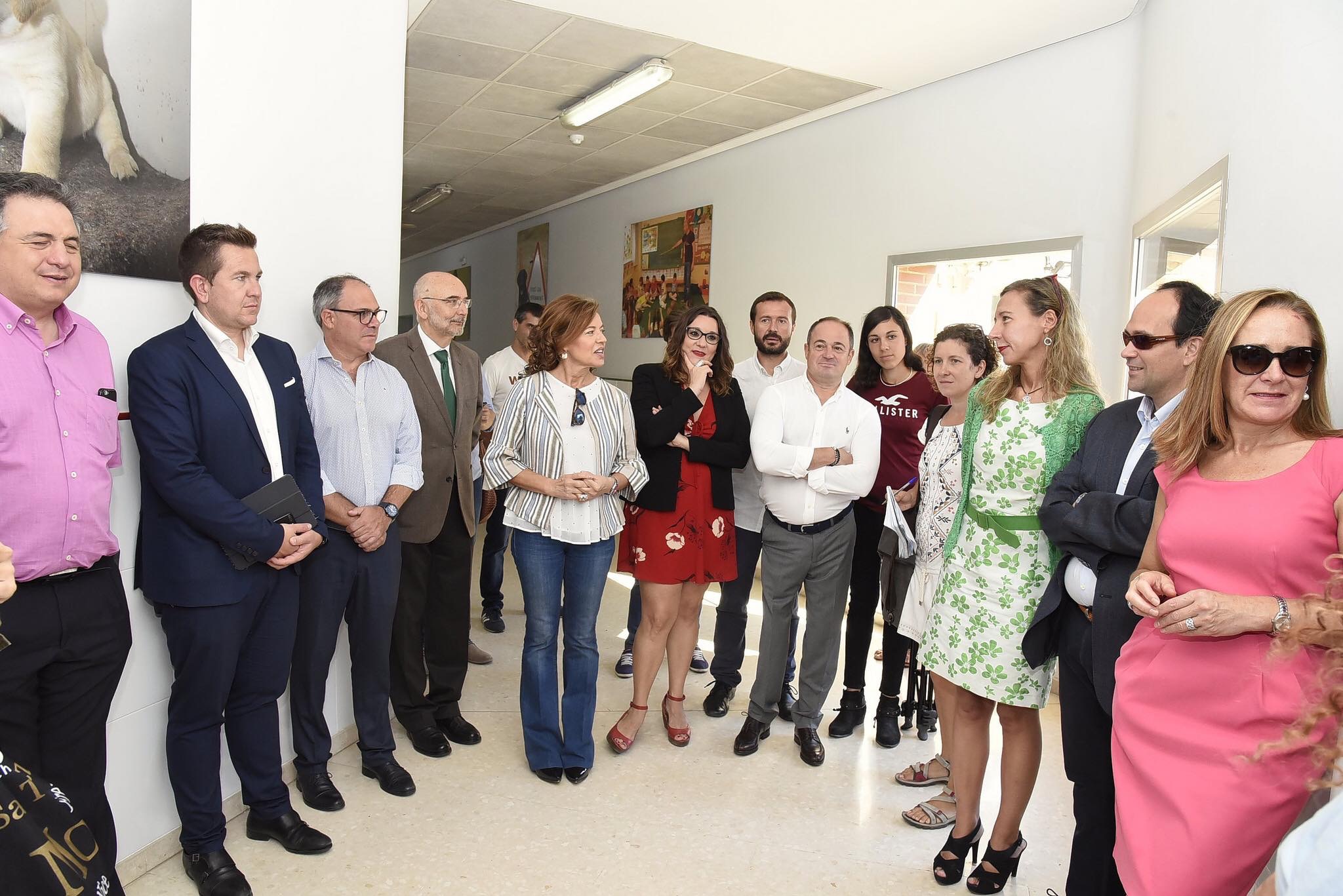 foto_de_familia_visita_fopg_consejera_clm.jpg