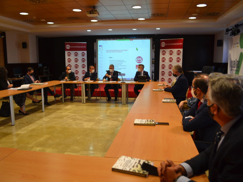 i-encuentro-regional-economia-social-949x712.jpg