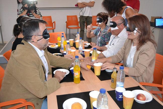 Desayuno a ciegas