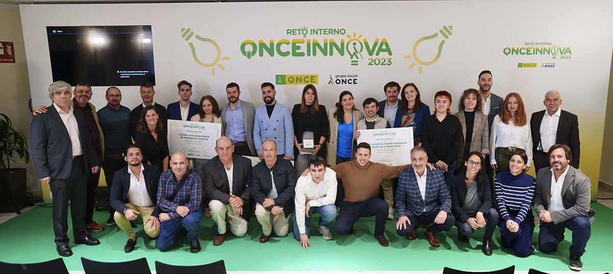 Finalistas y jurado del Reto ONCE Innova