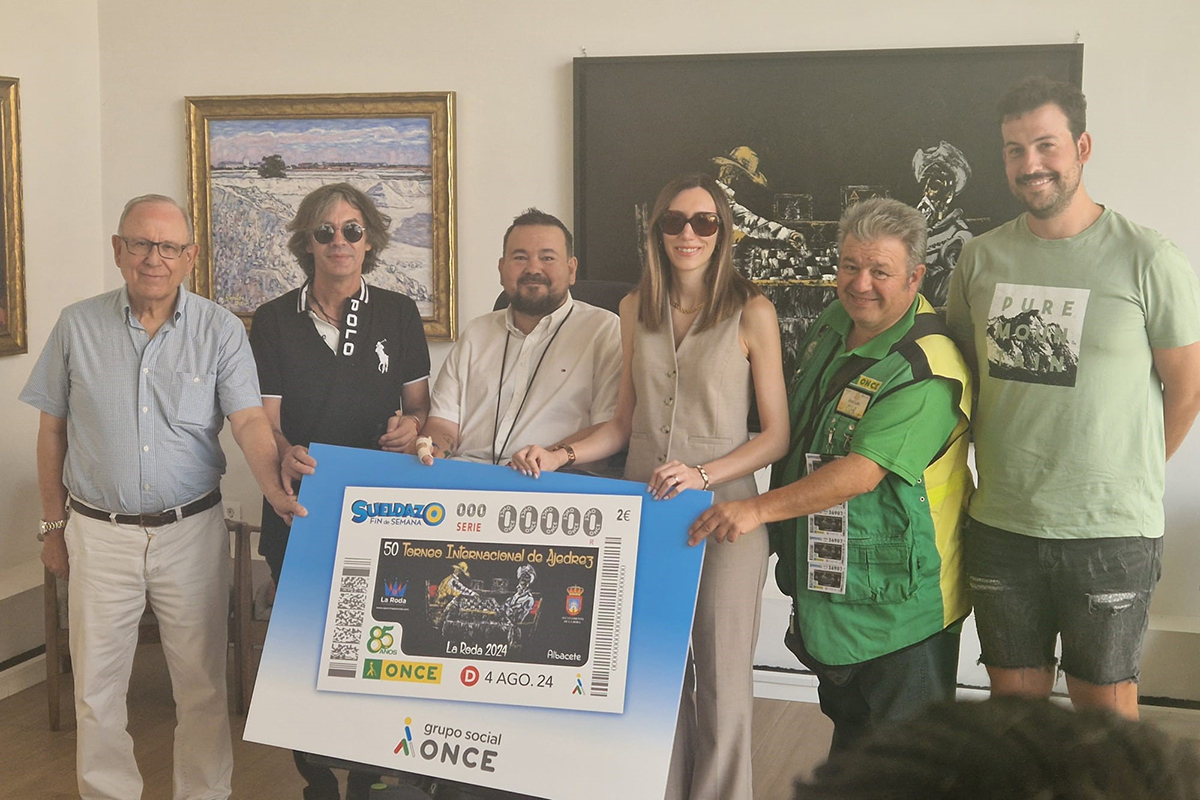 Foto de familia cupón 50 Torneo Internacional de Ajedrez de La Roda