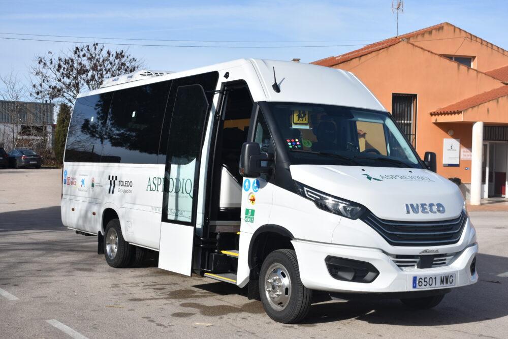 Nuevo autobús de la Asociación Asprodiq