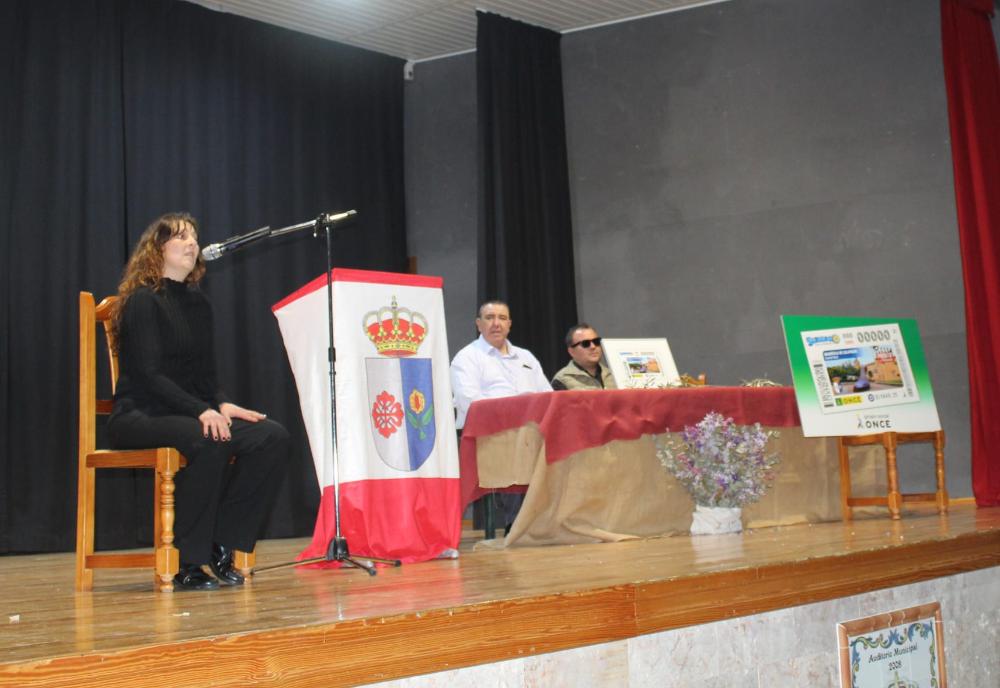 Representación de escena de Volver en la presenatación del cupón de Pueblos de Película dedicado a Granátula de Calatrava